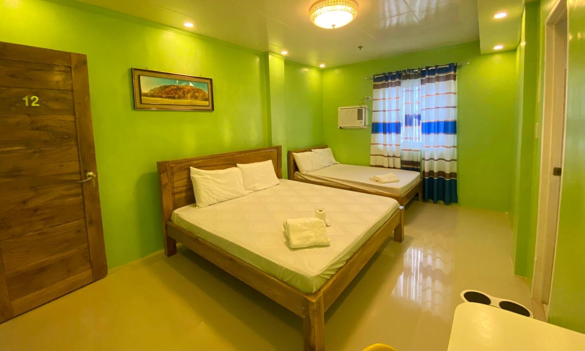 Drossgold Pension House Tubigon Номер фото
